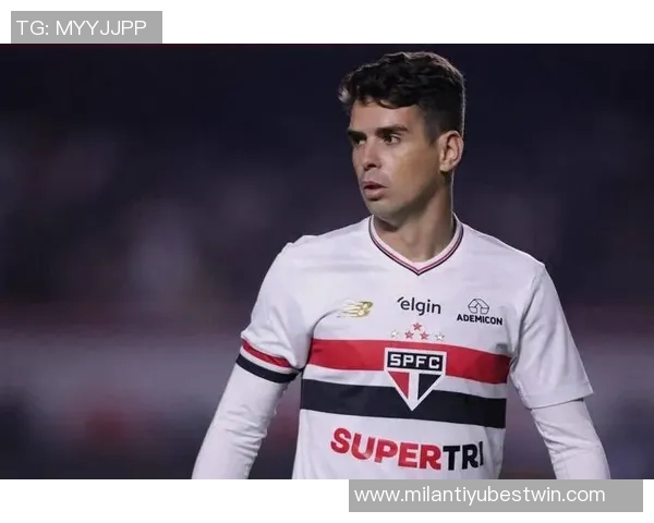 前海港外援奥斯卡晒训练照后因病决定退役引发关注